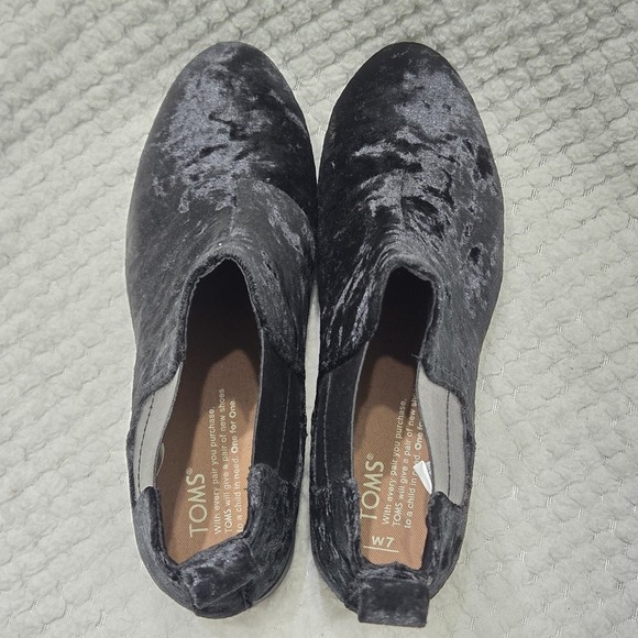 TOMS Ella Chelsea Ankle Boots Women's Sz 7W Black Velvet Boho Comfort Booties - Picture 6 of 11